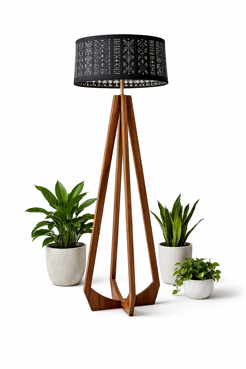 The KAYA NOIR Floor Lamp